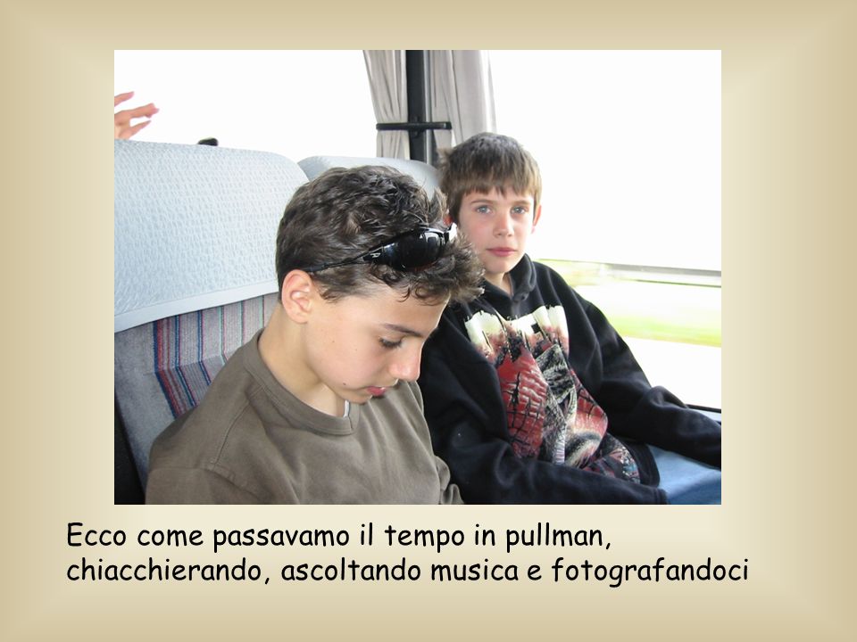 Durante il viaggio per Urbino, Paolo e impegnato a scrivere sms con il cell di Nicole.