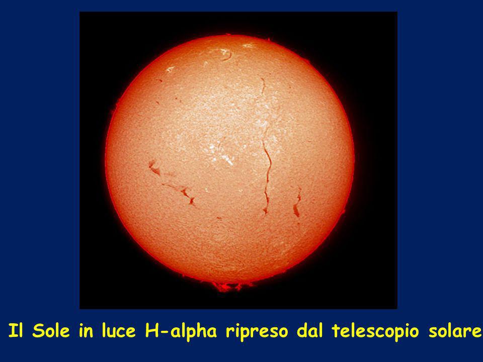 Il Sole in luce H-alpha ripreso dal telescopio solare